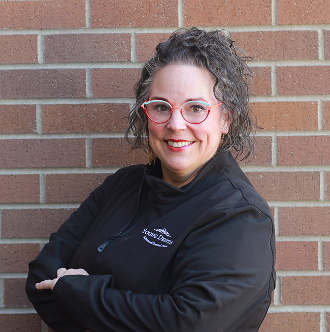 Administrative and dental assistant Olivia